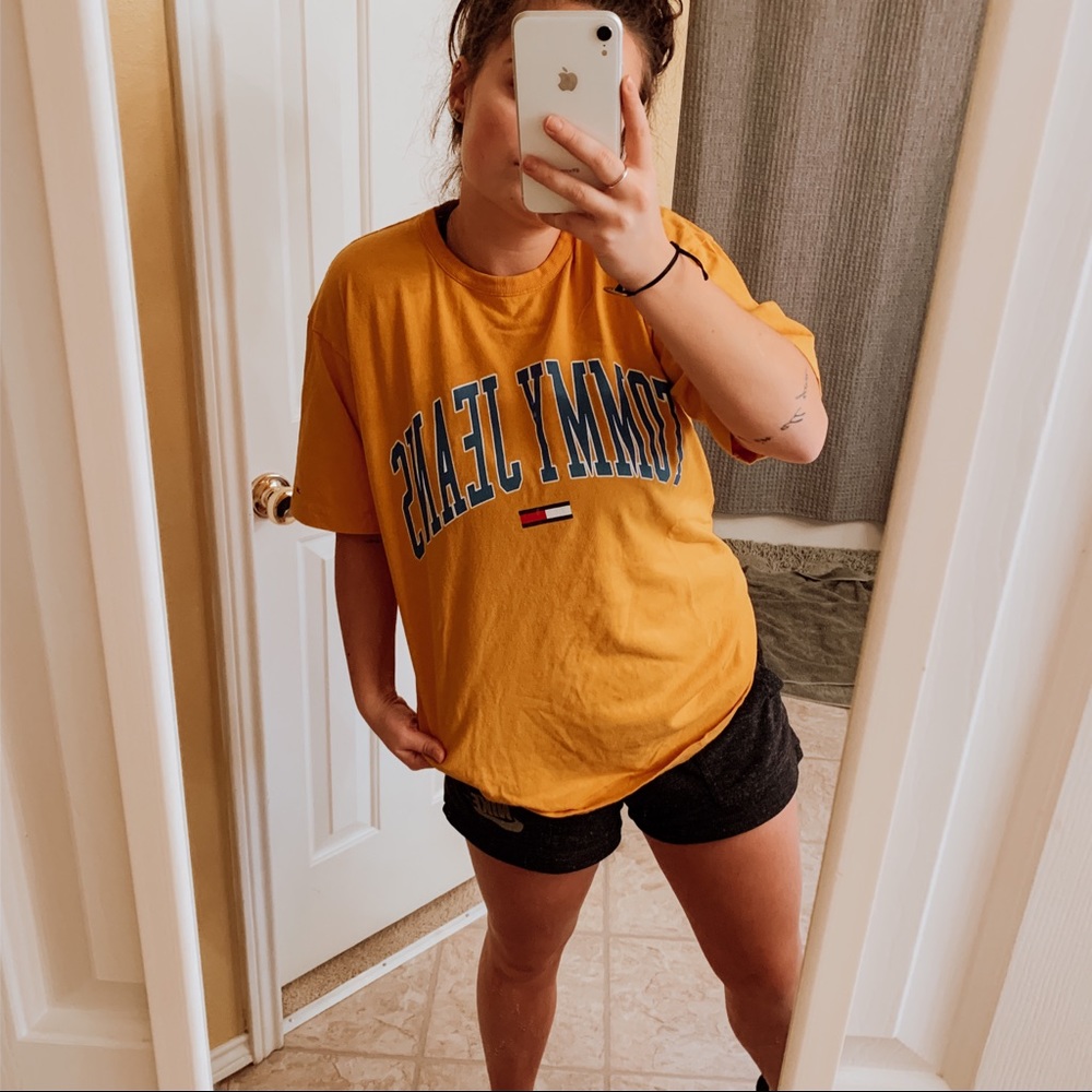 Oversized Tommy Jeans shirt